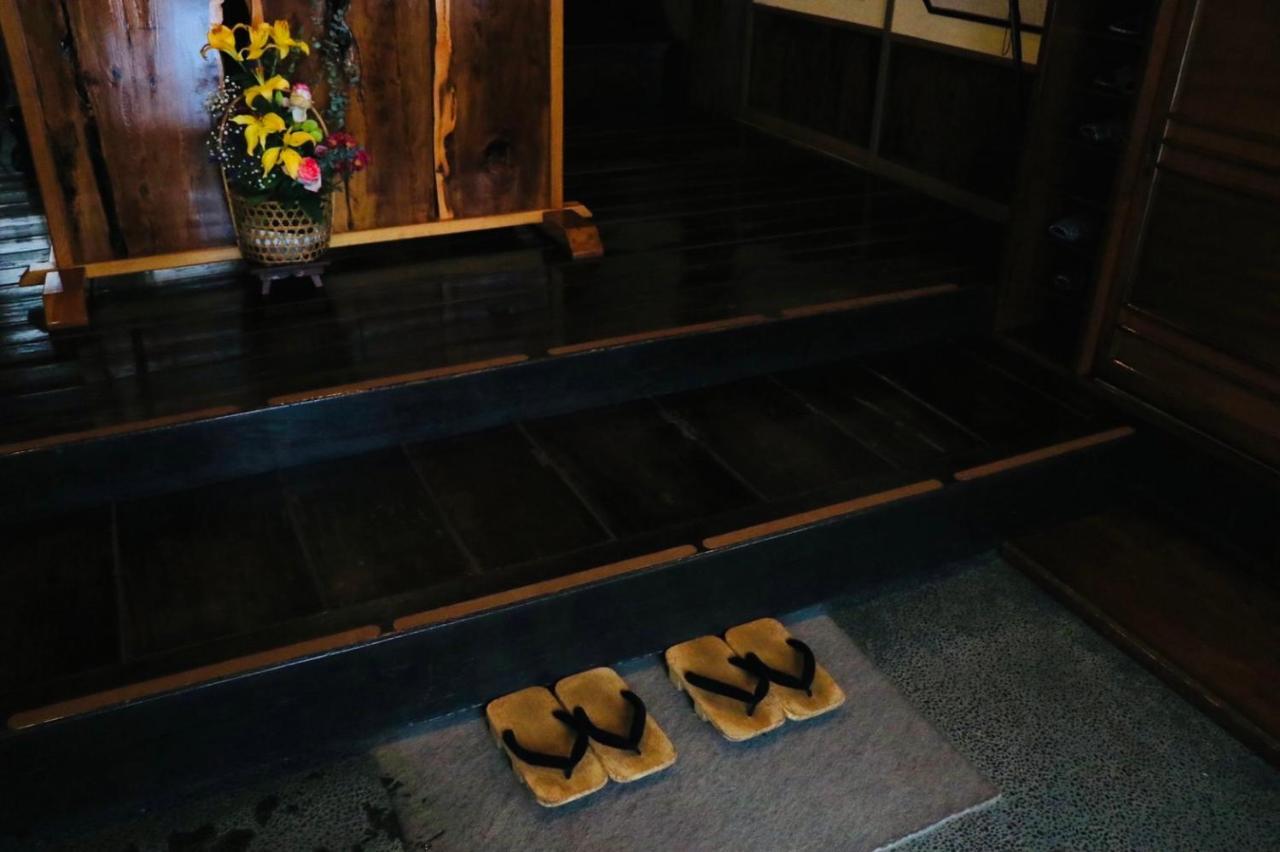 נגנו 宿屋白金家 Yadoya-Shiroganeya 1日1組限定2名から8名様まで 全館貸切り 伝統的建造物の旅籠宿 Traditional Culture Experience מראה חיצוני תמונה